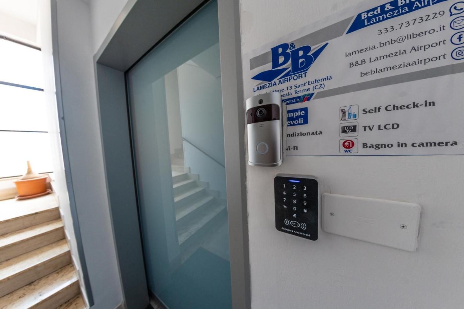 B&B Lamezia Airport Lamezia Terme Εξωτερικό φωτογραφία